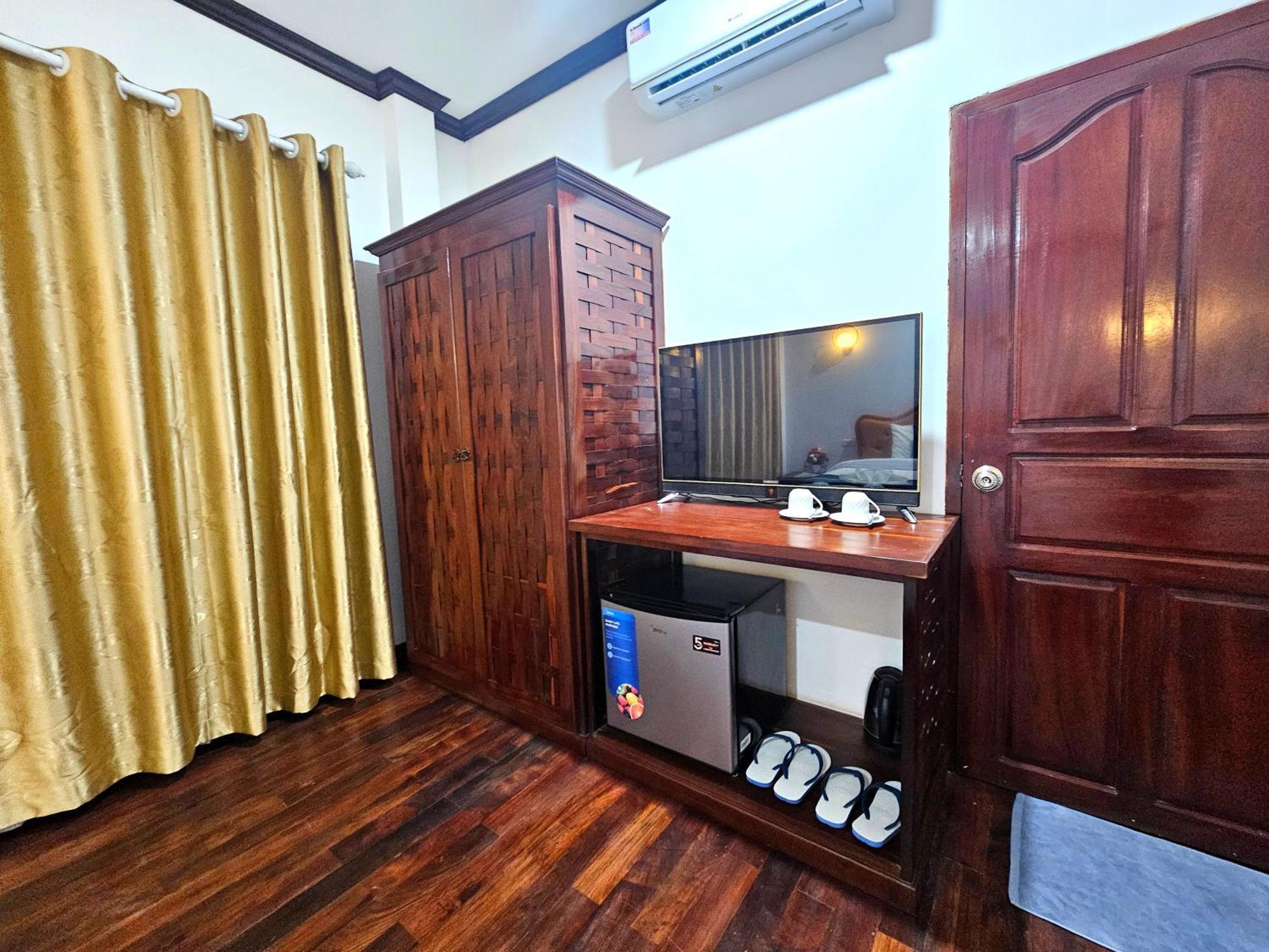 Win Hotel Vang Vieng Εξωτερικό φωτογραφία